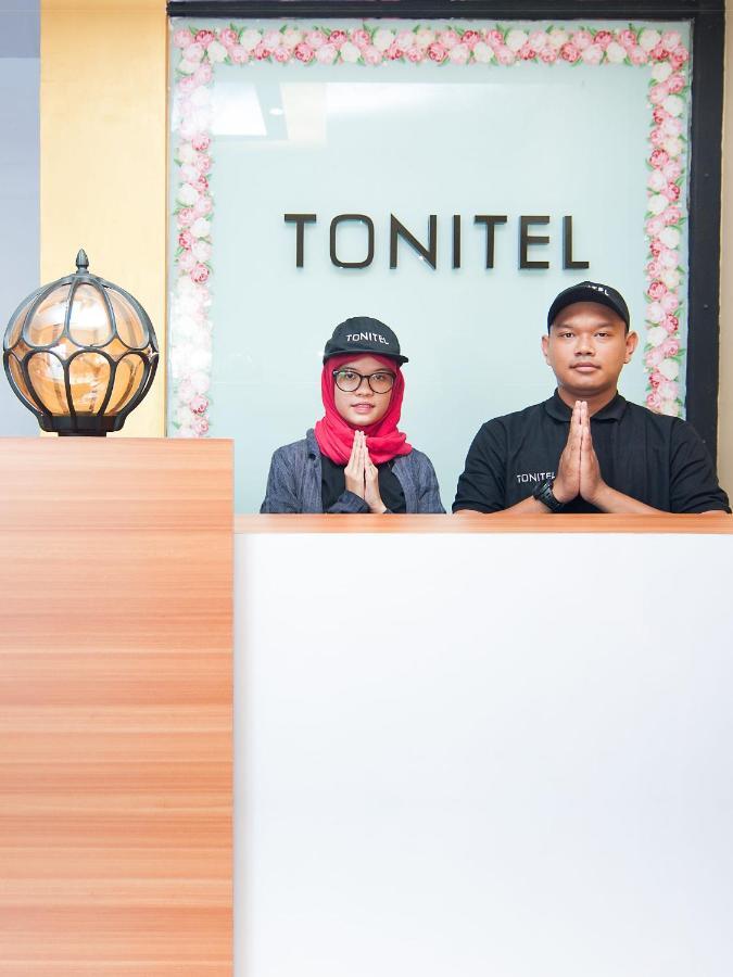 Tonitel Hotel Malioboro Yogyakarta Ngoại thất bức ảnh