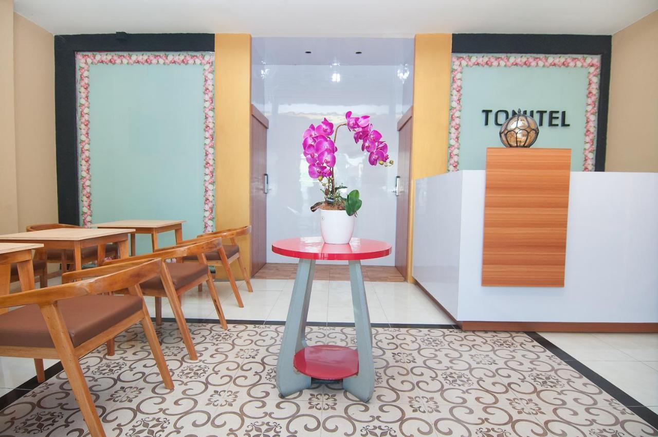 Tonitel Hotel Malioboro Yogyakarta Ngoại thất bức ảnh