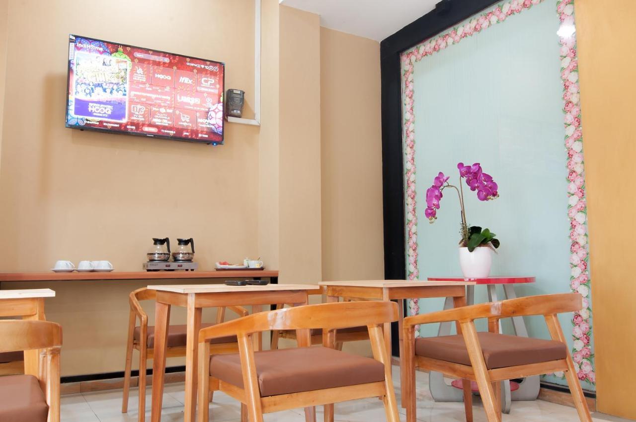 Tonitel Hotel Malioboro Yogyakarta Ngoại thất bức ảnh